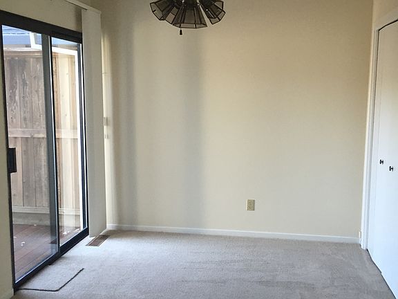 3rd image of 672 Curtin Ln
