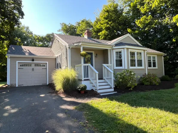 100 Maple Avenue, North Haven, CT 06473