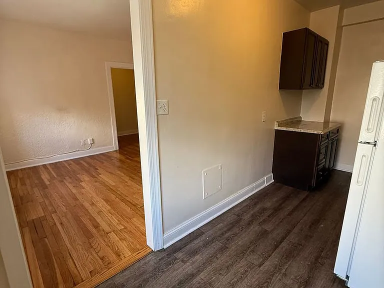 Oaklawn Apartments — Photo 19