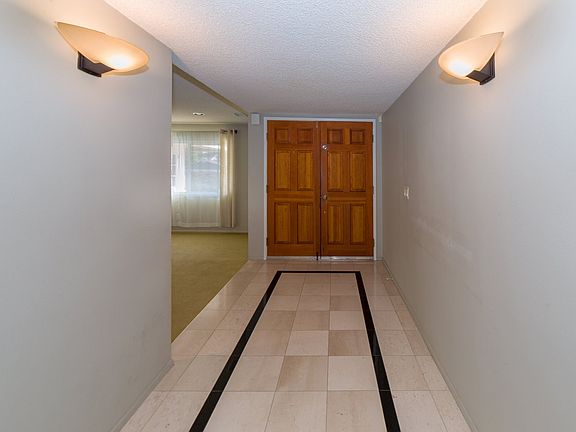 5th image of 3850 San Augustine Dr