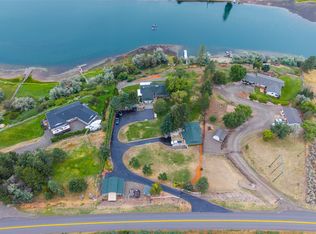 3892 Shuswap Rd E, Kamloops, BC V2H 1S9