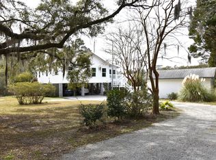 1229 Harts Bluff Rd, Wadmalaw Island, SC 29487