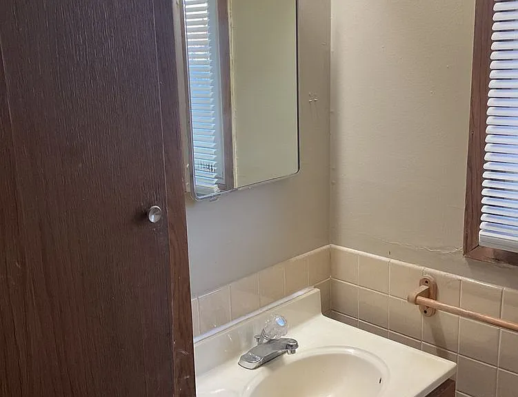 7700 Bloomington Ave South — Photo 19