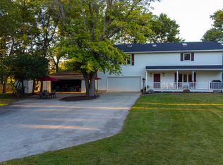 3180 E North Rd, Morris, IL 60450