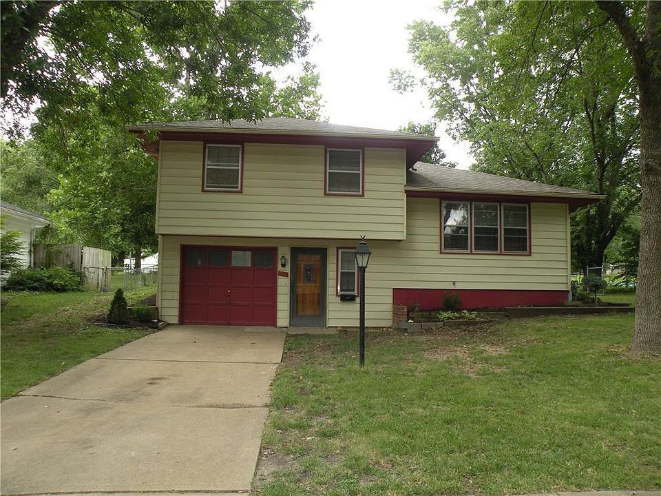 1st image of 13736 Parker Ave