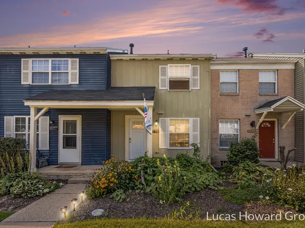 4579 Moffett Rd NW, Comstock Park, MI 49321