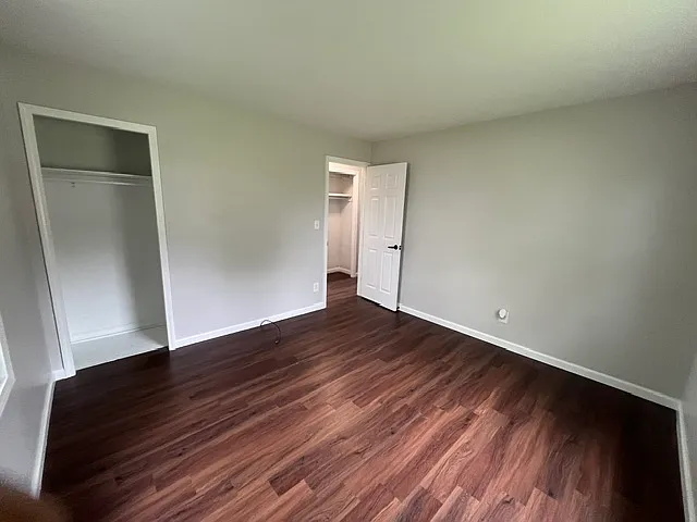 3130 Dresden St — Photo 10
