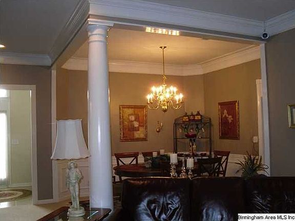 4th image of 2001 Westridge Dr