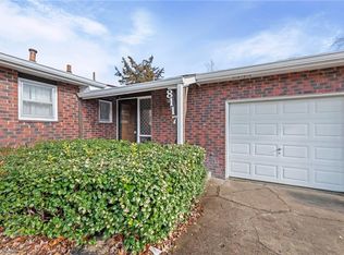 8117 Manning Ave, Raytown, MO 64138