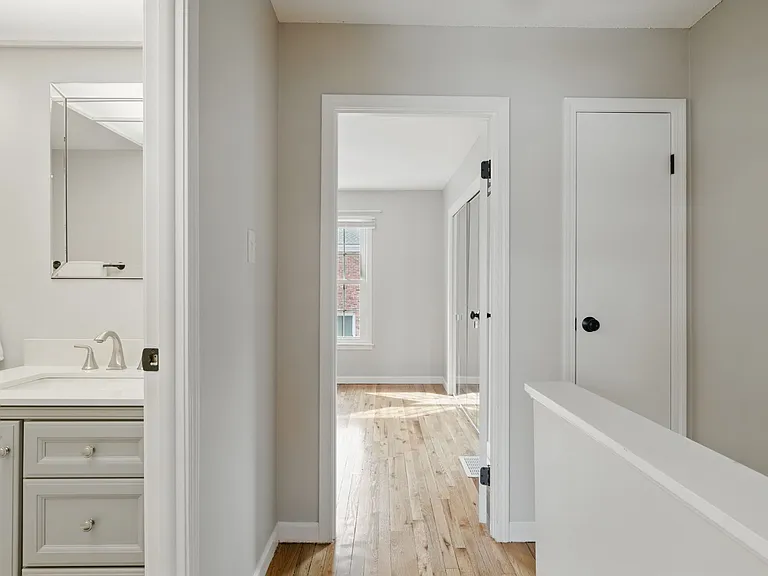 30 Yorktown Dr #30 — Photo 16