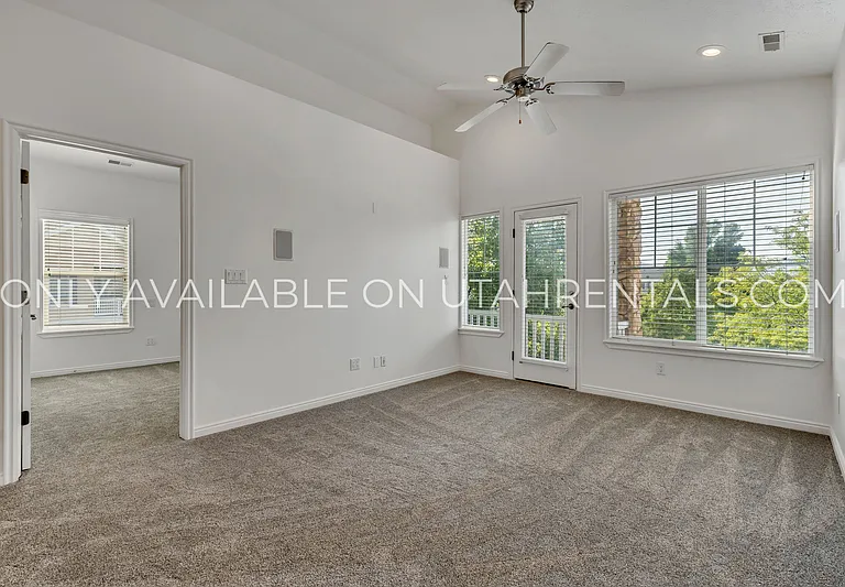 1028 Canyon Vista Rd #3 — Photo 11