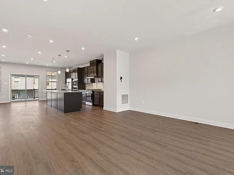 7118 Bighorn Rd — Photo 10
