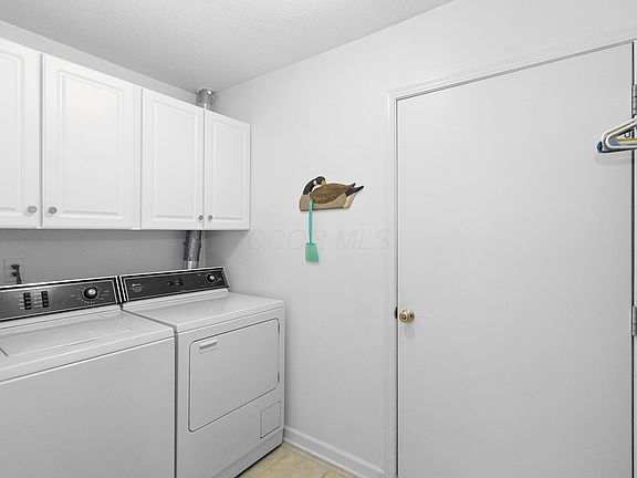 5th image of 2489 Crystal Springs Dr
