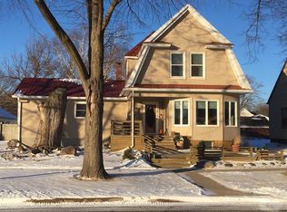 705 3rd Ave, Ackley, IA 50601
