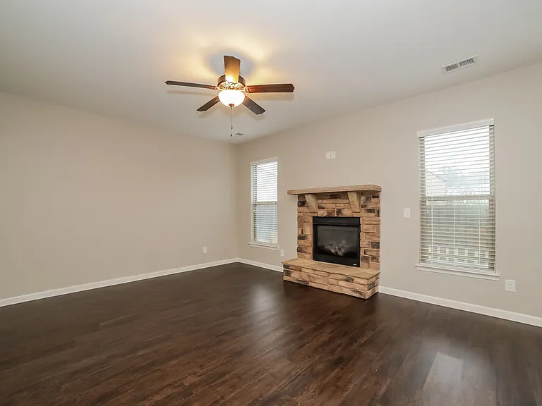 1115 Joslin Path — Photo 4