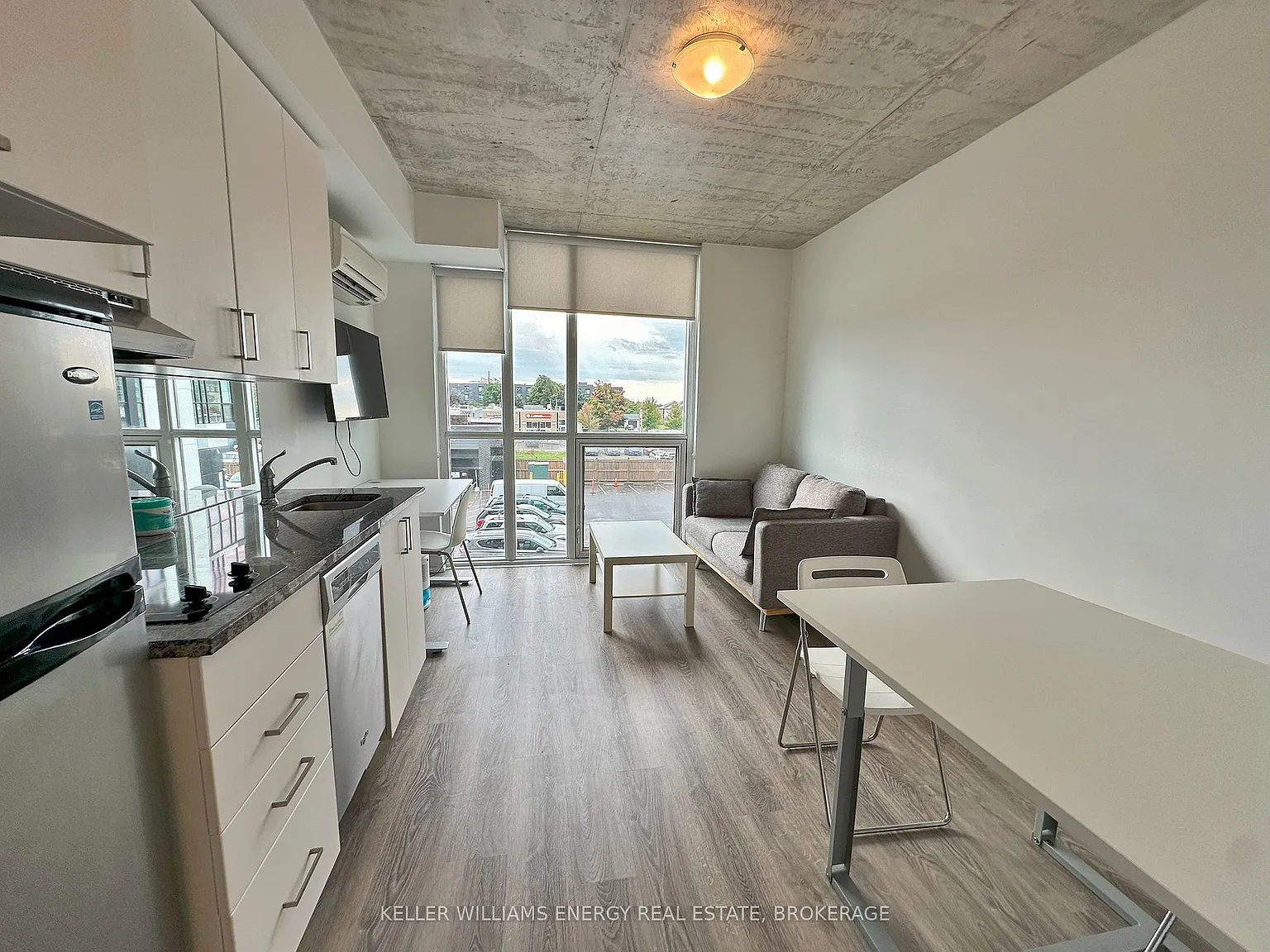 Studio, $1,400 — Photo 2