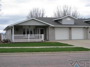 607 W 7th St #7, Dell Rapids, SD 57022
