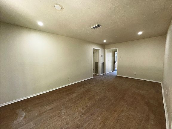 5th image of 12815 Segrest Dr