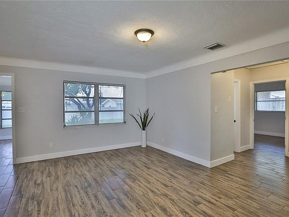 4th image of 4757 57th Ave N