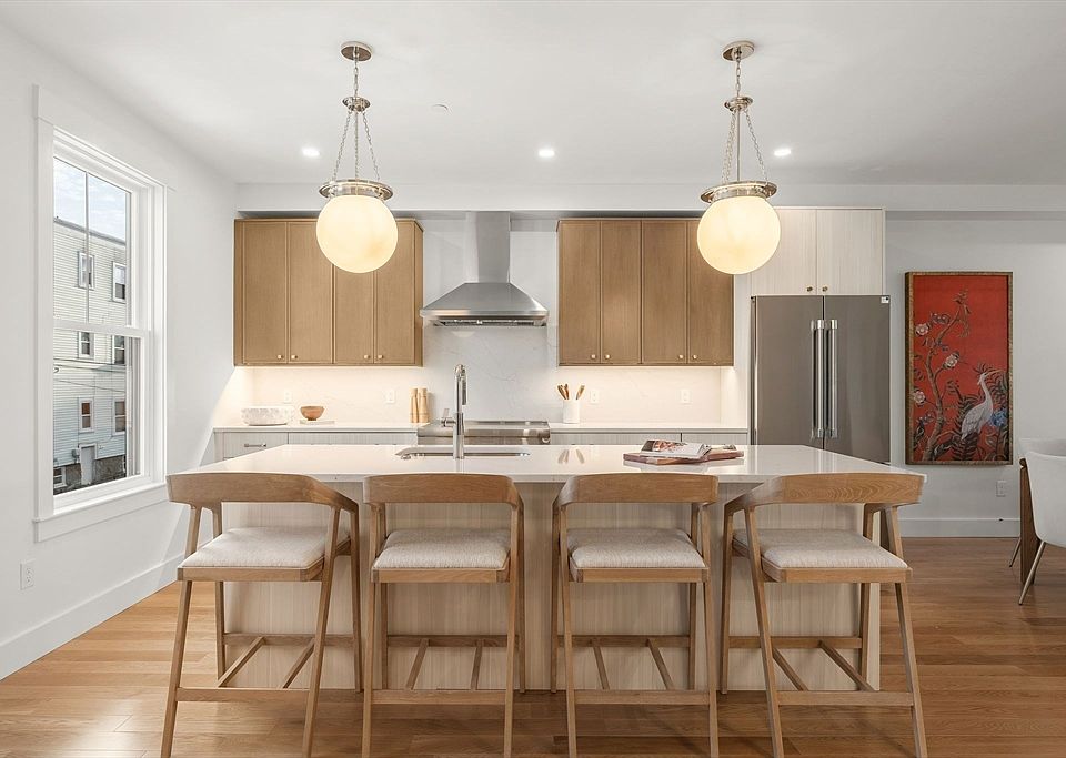 1st image of 6 Dellmore Rd #2