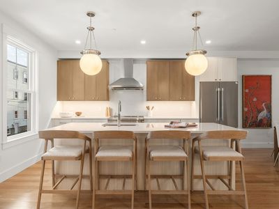 6 Dellmore Rd #2, Jamaica Plain, MA, 02130