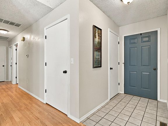 5th image of 1120 E Highpoint Street