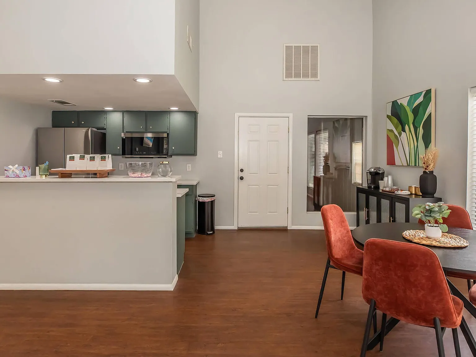 Parkside Apartments — Photo 2