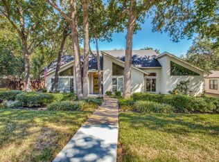 2838 N Creekwood Dr, Grapevine, TX 76051