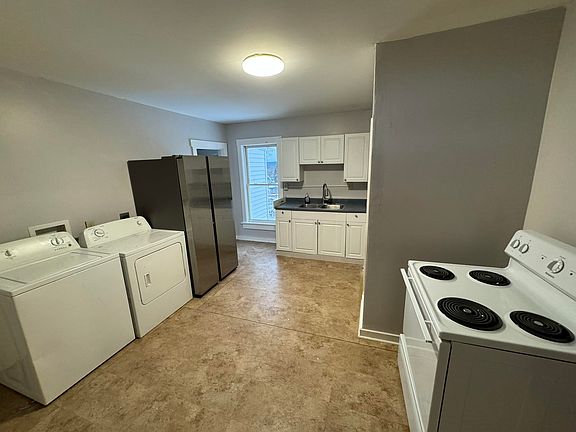 4th image of 100 Hanover St