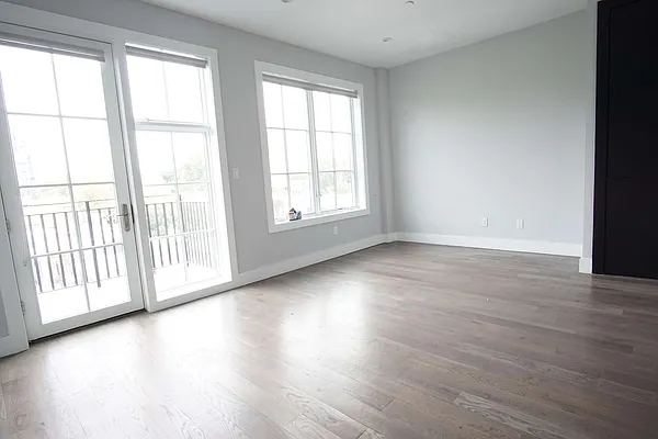 Rented by Lofts and Flats LLC | media 39