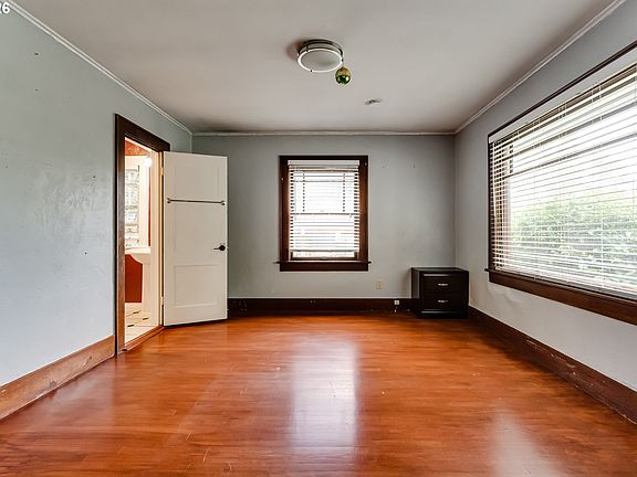 5th image of 1150 W 11th Ave