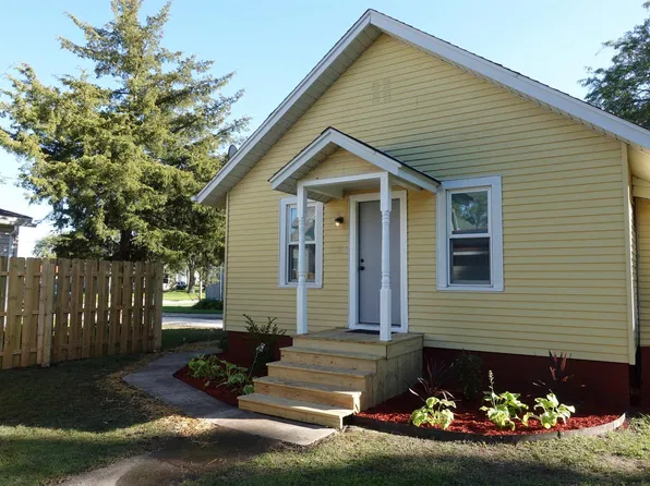 1250 S Seminary St, Galesburg, IL 61401