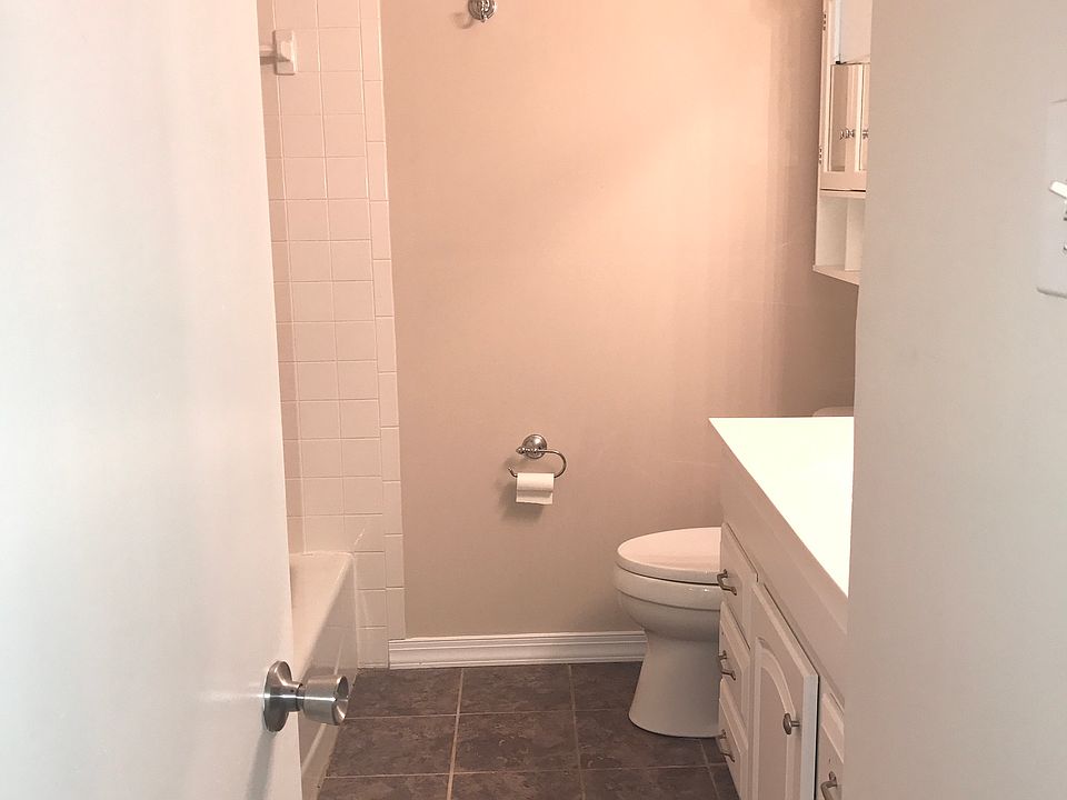 1st image of 133 Wilson Dr