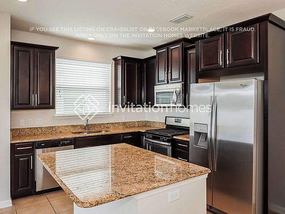 5th image of 28 Waterfront Dr