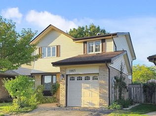 1865 Cricket Ln #BASEMENT, Pickering, ON L1V 3J2