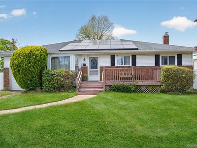 500 Fenimore Avenue, North Babylon, NY, 11703