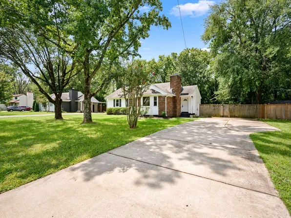 121 Sunnymeade Dr, Mount Juliet, TN 37122