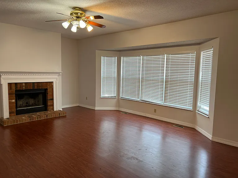 1862 Summitview Dr — Photo 19