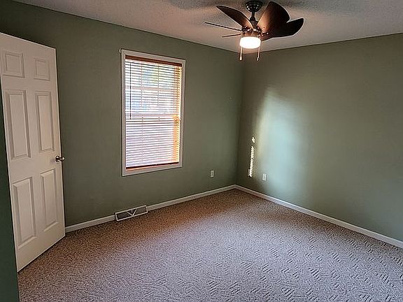 4th image of 4020 Buckingham Park