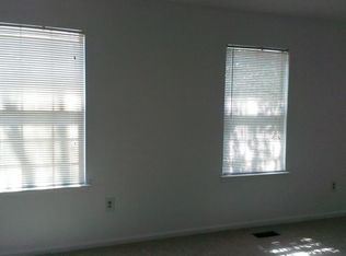 39 Gas Light Ct, Gaithersburg, MD 20879