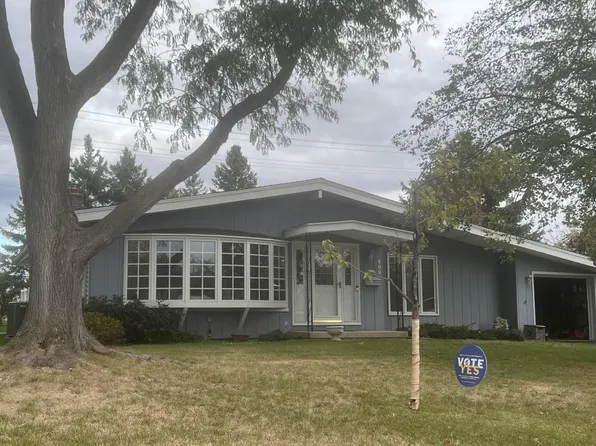 408 Elwin DRIVE, Mukwonago, WI 53149