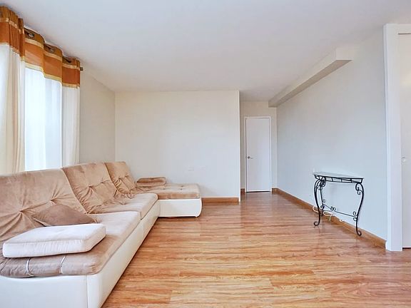 3rd image of 448 Neptune Ave APT 19M