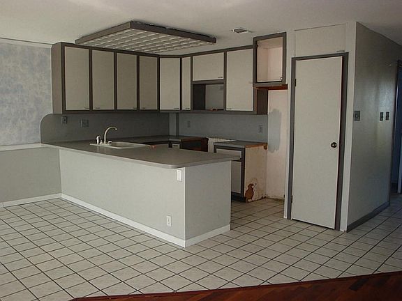Open kitchen and bar to living room