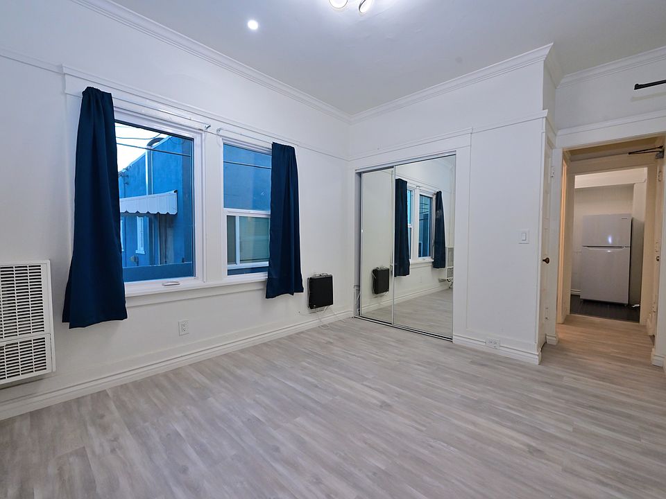 BRIGHT and AIRY Living room with LED lights and LED ceiling fans