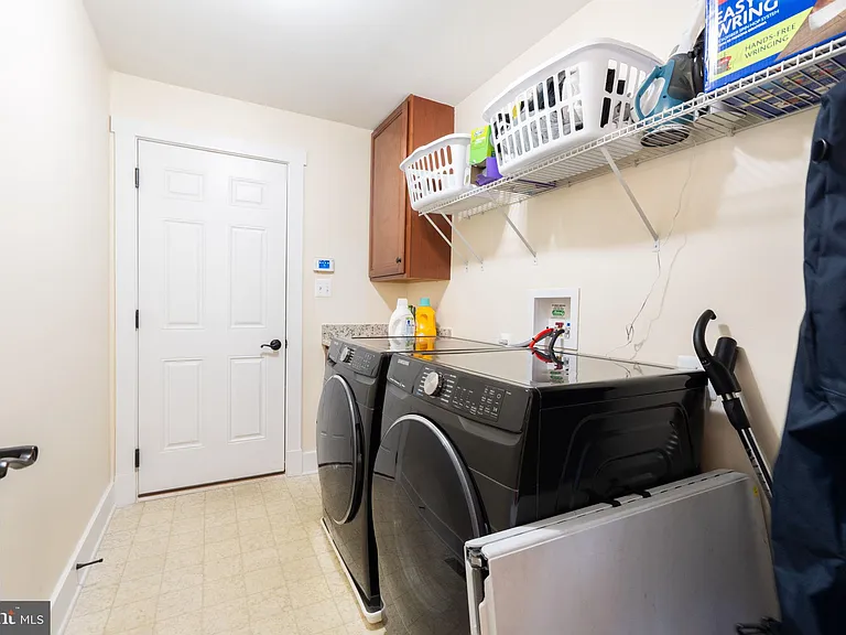 1113 Chevron Rd — Photo 40