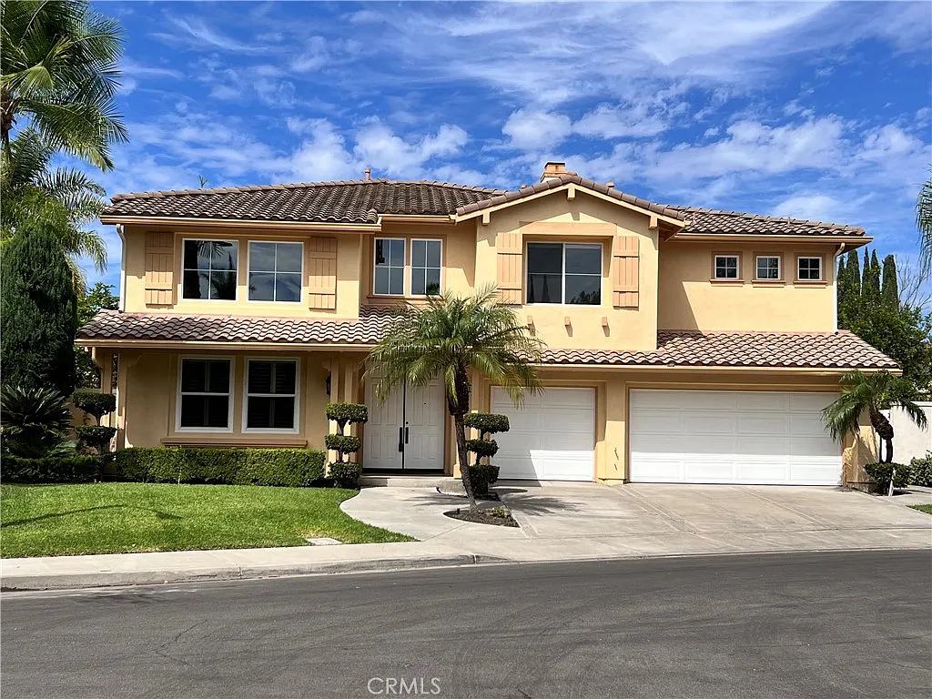 5 bed, 3.5 bath, 3000 sqft, $5,900 — Photo 2