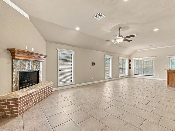 5th image of 4267 Hollow Stone Dr