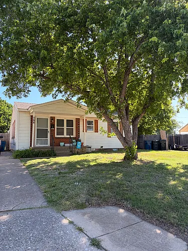 704 S Santa Fe Dr Photo 1