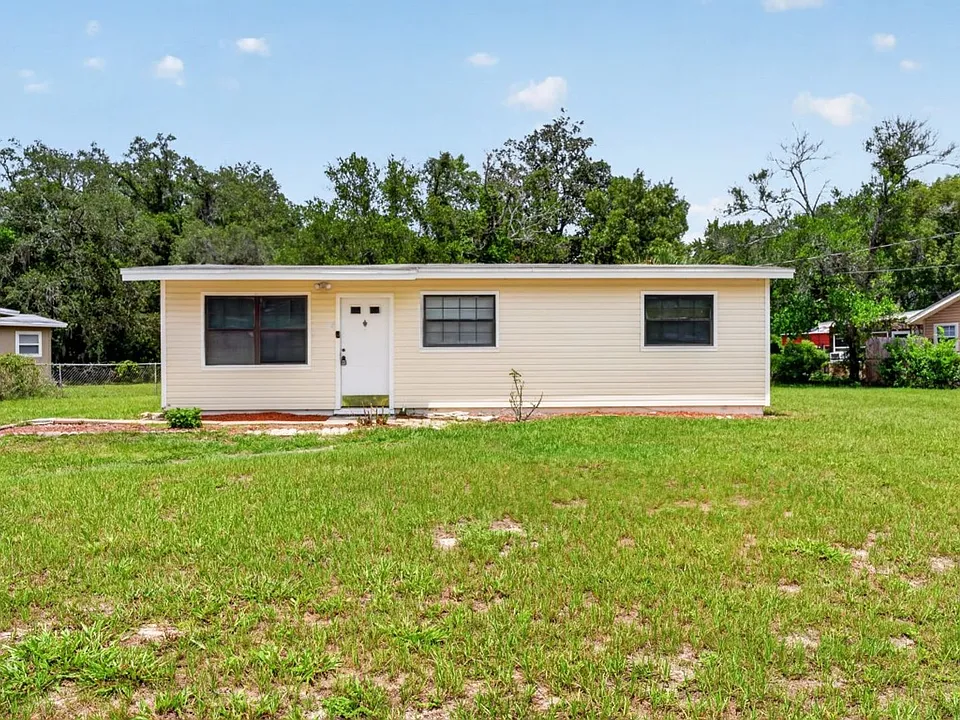 255 Woodside Dr