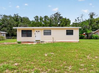 255 Woodside Dr, Orange Park, FL 32073